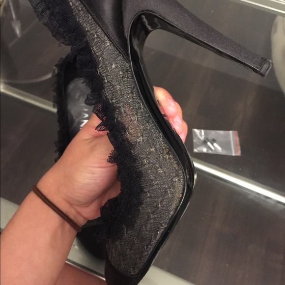 Chanel Pumps - Picture 4 of 8